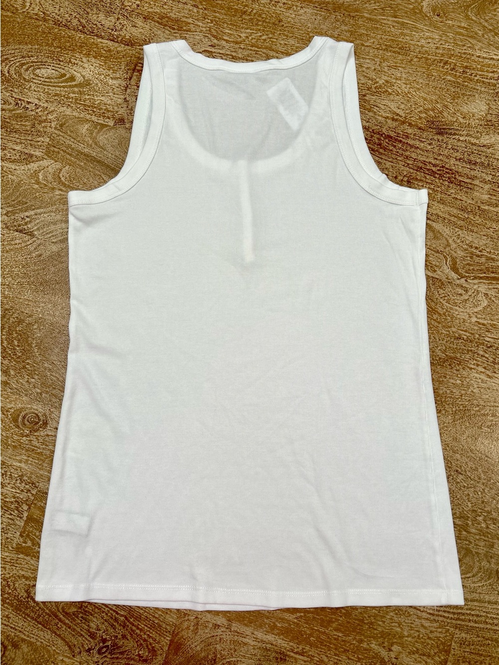 TORRID WOMEN’S WHITE RIBBED HENLEY TANK TOP, BUTTONS, PLUS SZ 3, SCOOP NECK, NWT - Picture 4 of 9